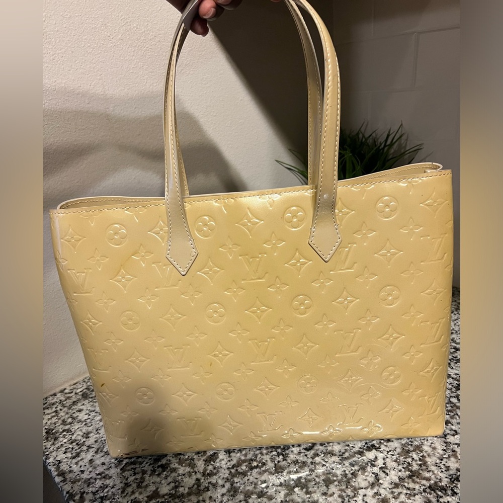 Louis Vuitton Vernis Wilshire MM - Picture 5 of 11